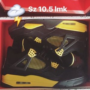 Air Jordan Four Retro